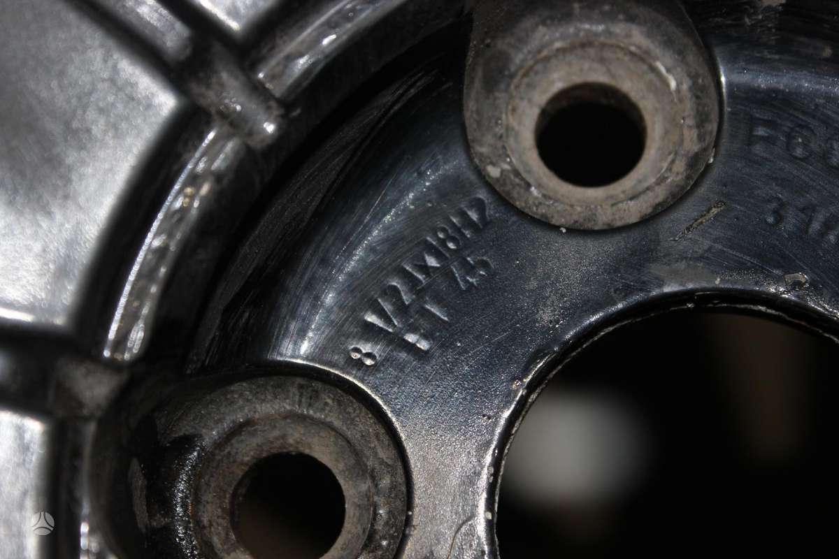 Volkswagen, light alloy, R18