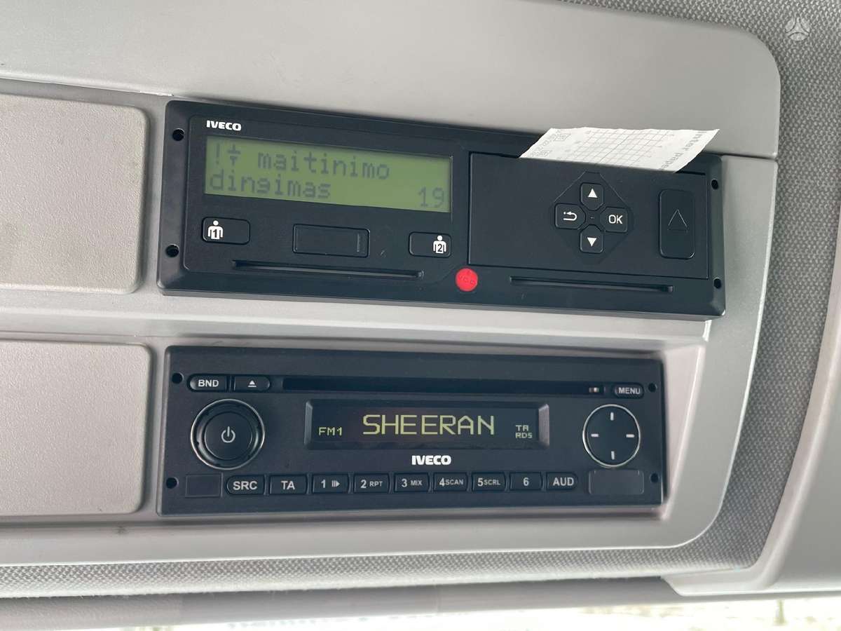 Iveco 140E, užuolaidiniai / tentiniai