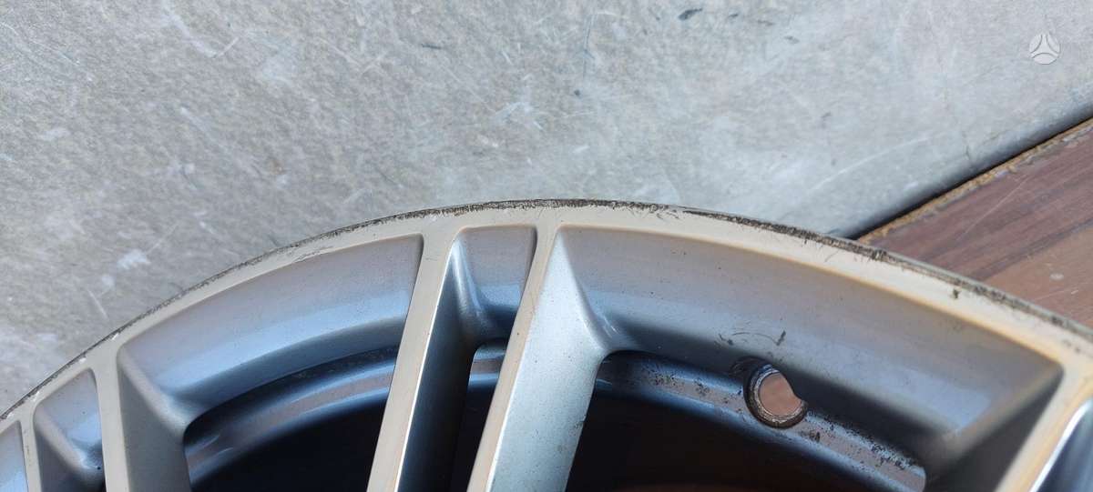 BMW 7 serija Cen21981