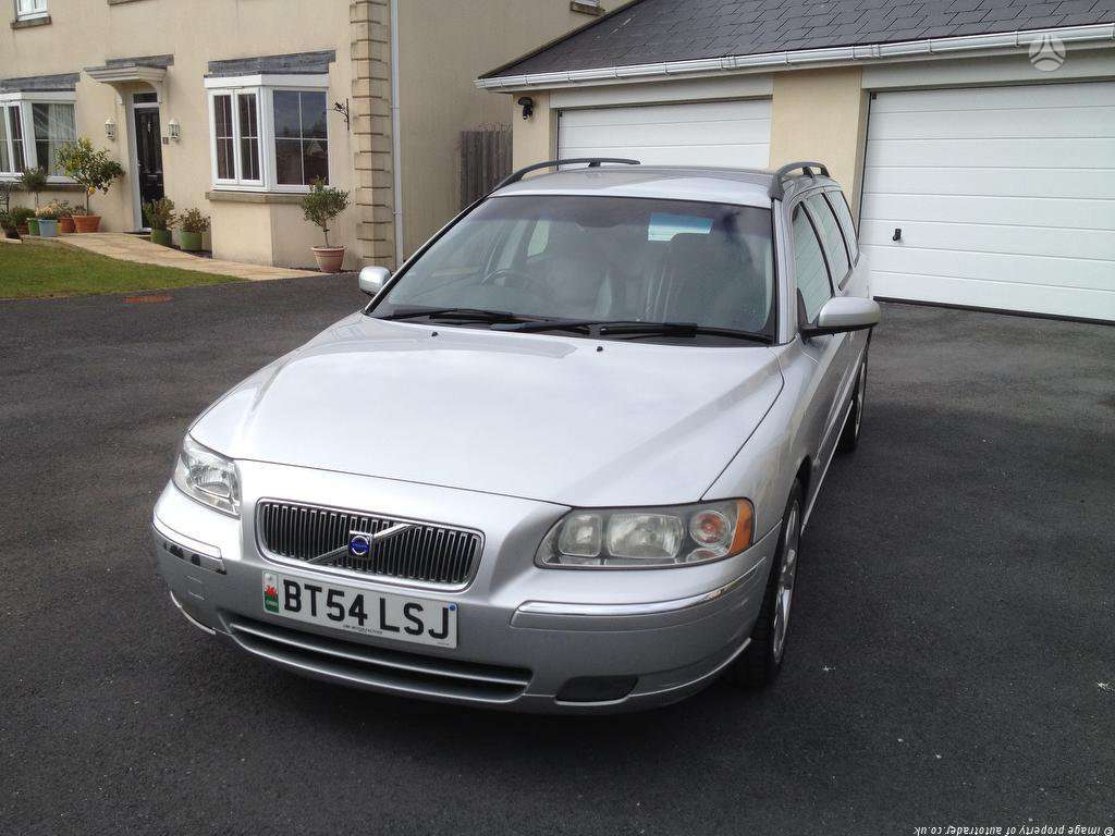 Volvo V70 dalimis