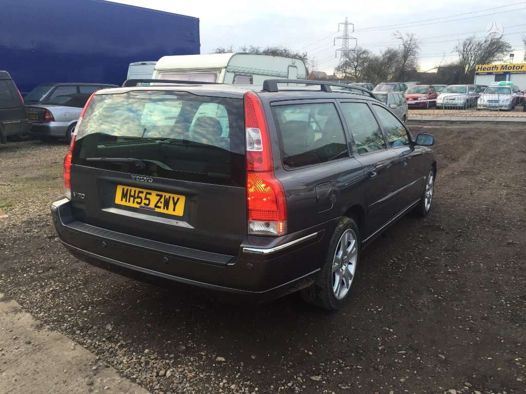 Volvo V70 dalimis
