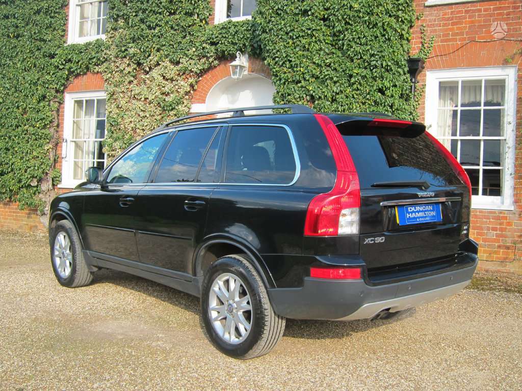 Volvo XC90 dalimis