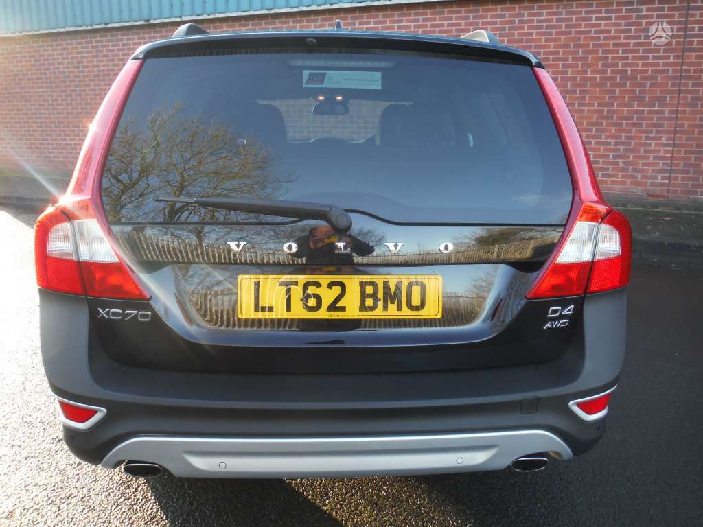 Volvo XC70 dalimis. D4