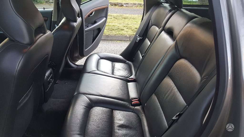 Volvo V70 dalimis