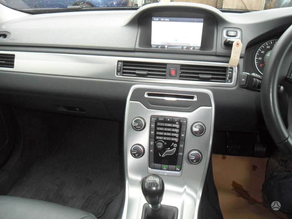 Volvo V70 for parts