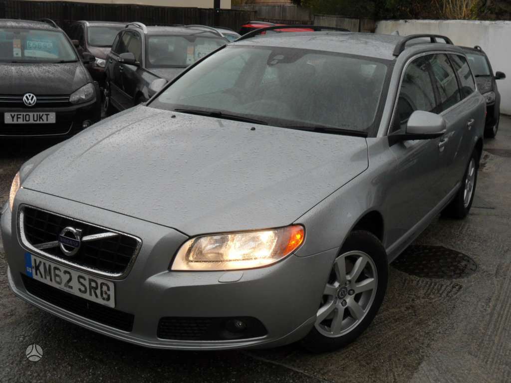 Volvo V70 dalimis