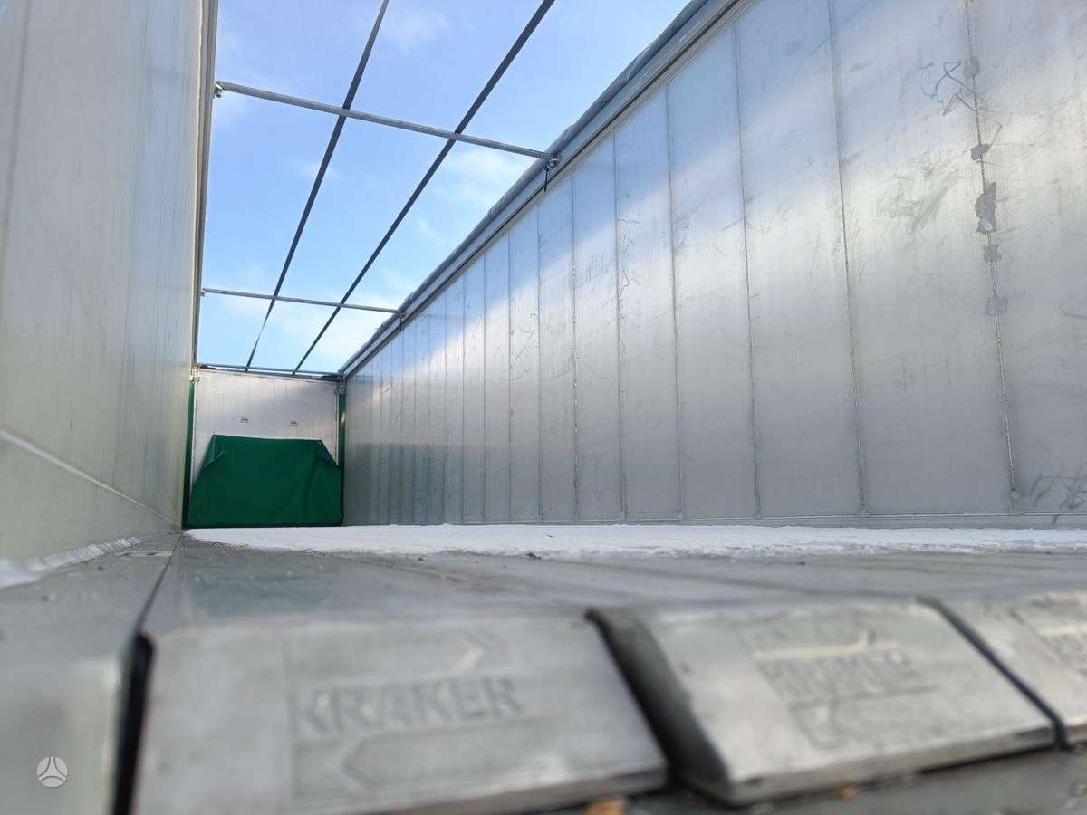 Kraker K-Force, with moving floor