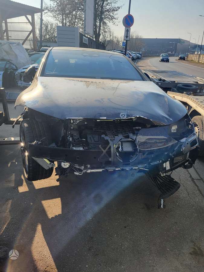 Mercedes-Benz EQE for parts