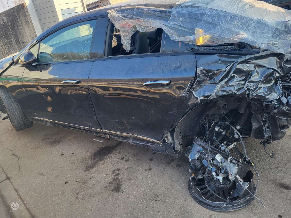 Mercedes-Benz EQE for parts