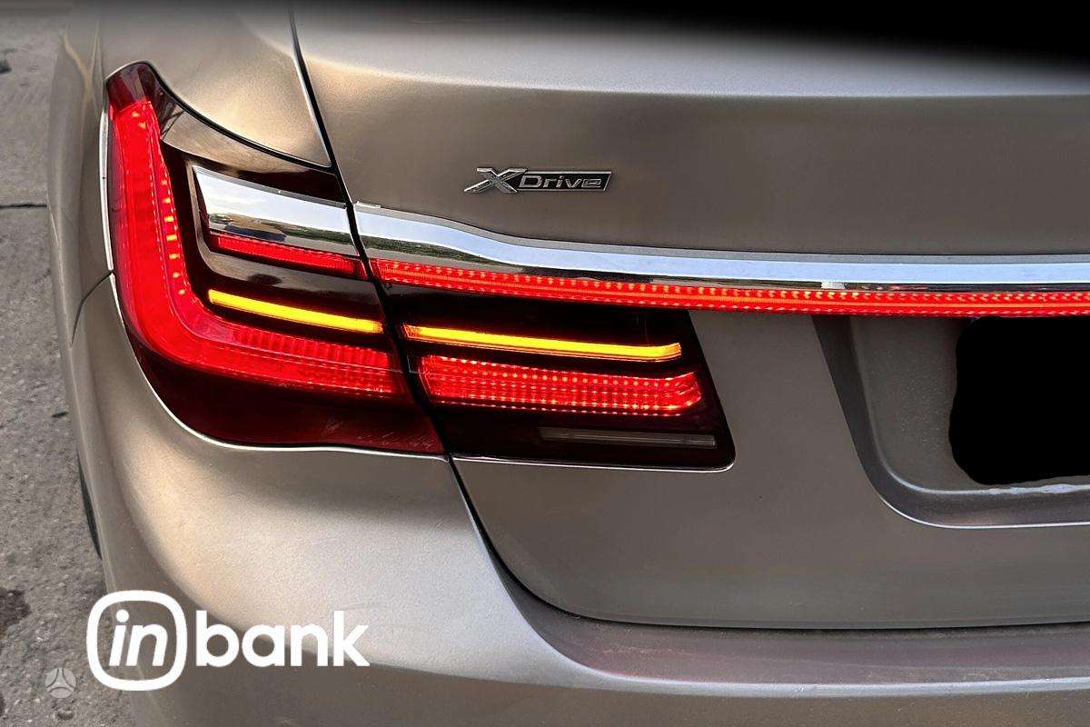 BMW 7 serija lights