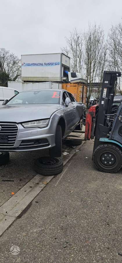Audi A7 37069885048