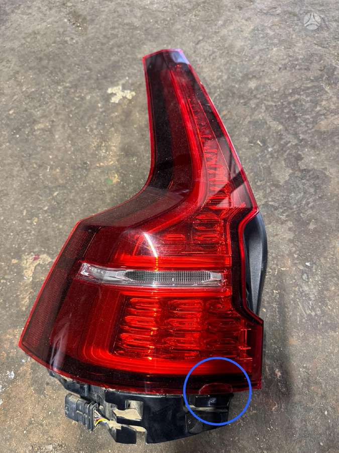 Volvo V60 lights