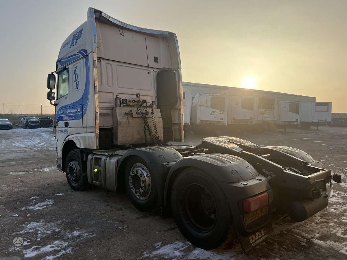 DAF XF106,510, semi-trailer trucks