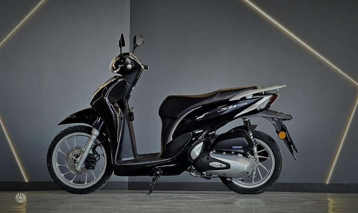 Honda SH 125cc, мотороллеры / мопеды