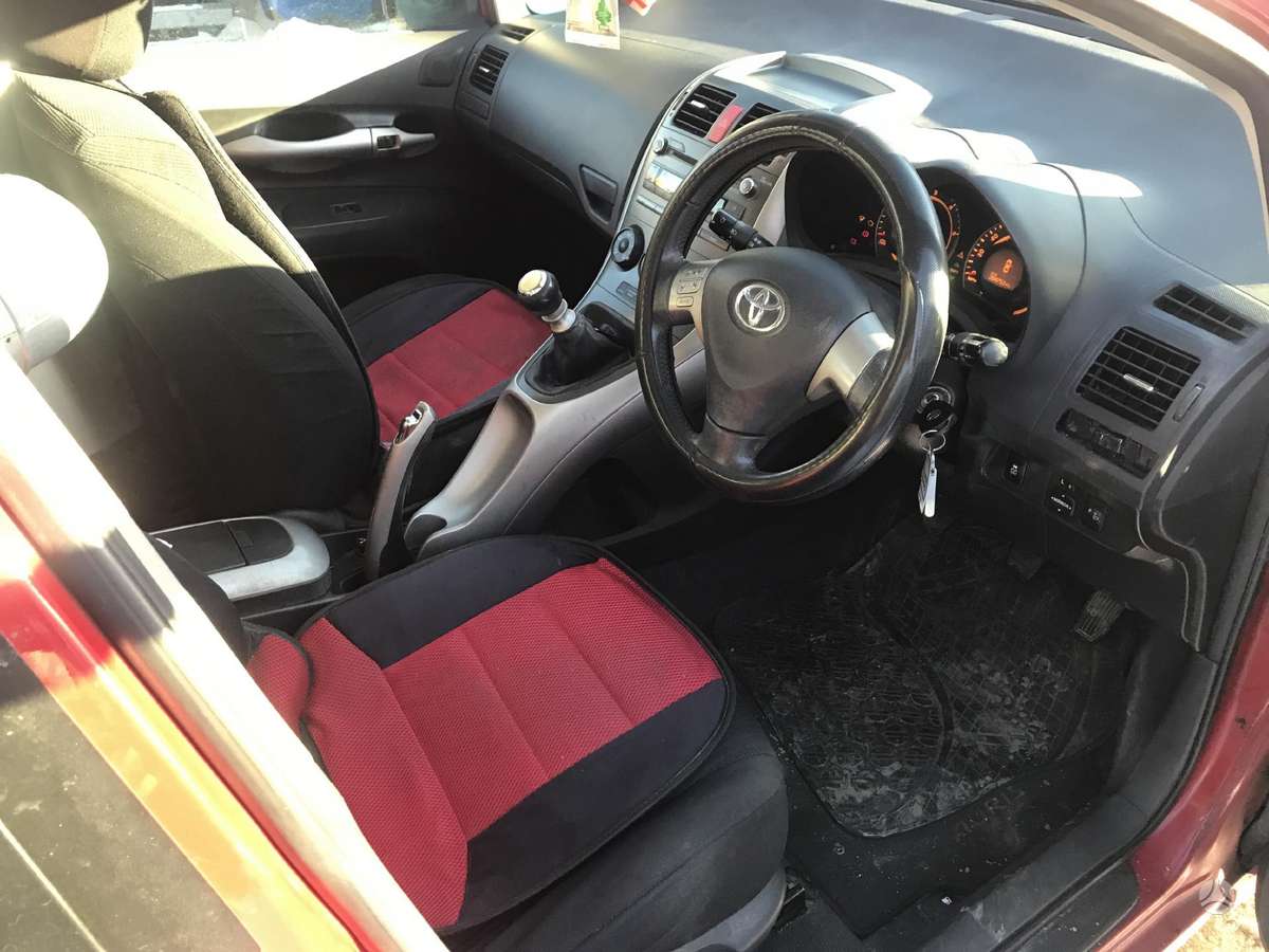 Toyota Auris, D4D, dalimis. D4d