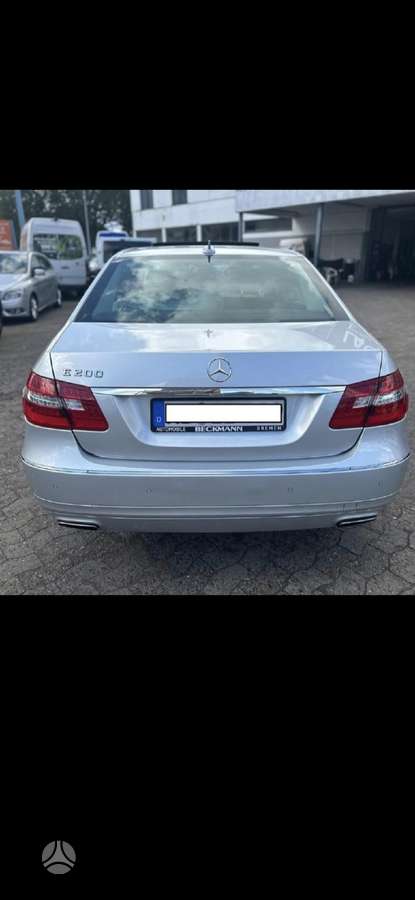 Mercedes-Benz E200 по частям. Europa