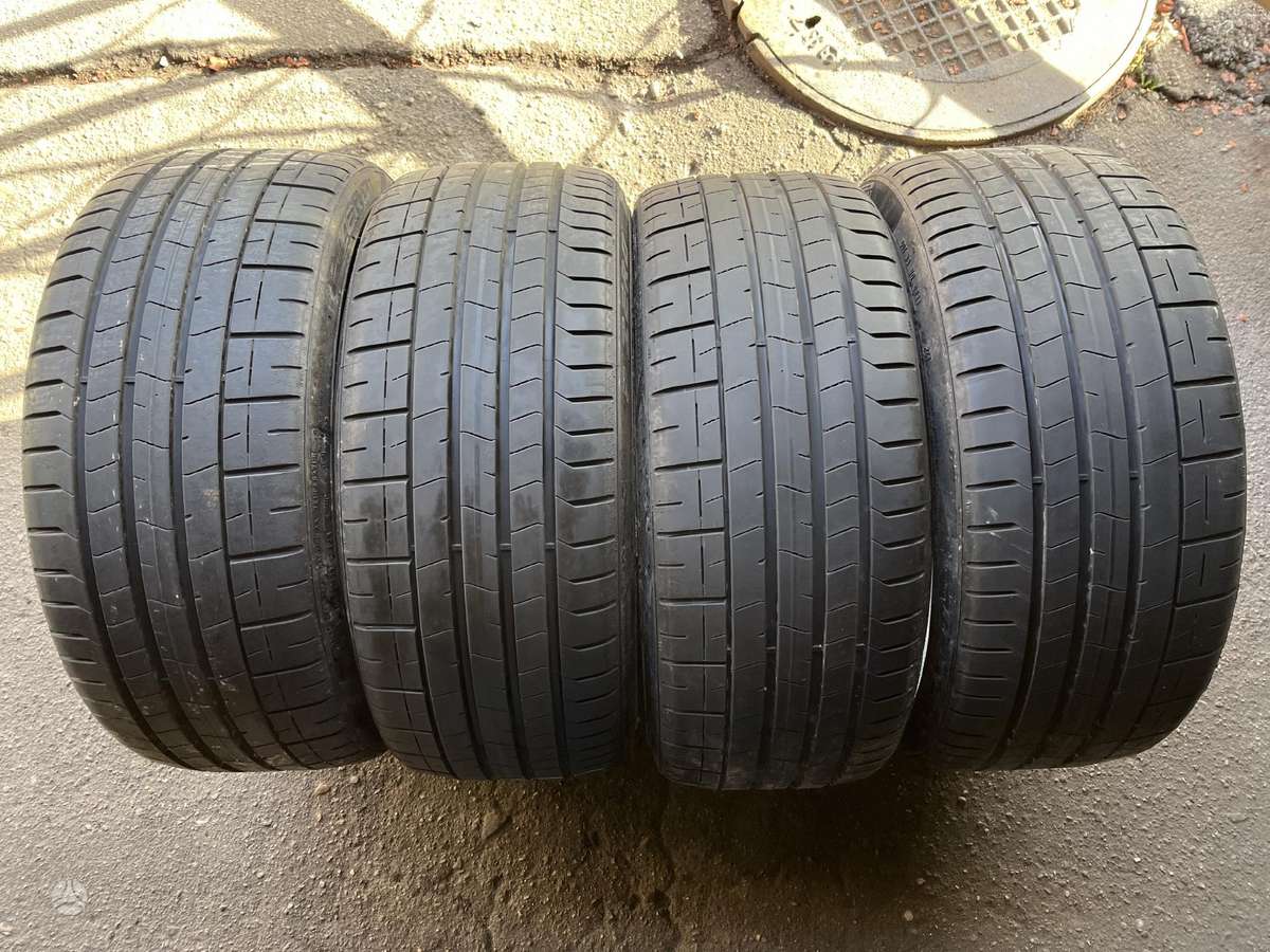 Pirelli PZero pz4, summer 235/35 R19