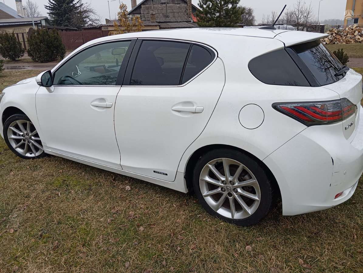 Lexus CT 200h elektros sistemos dalys