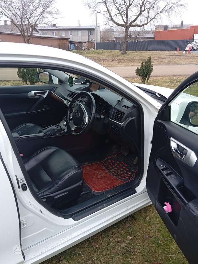Lexus CT 200h elektros sistemos dalys