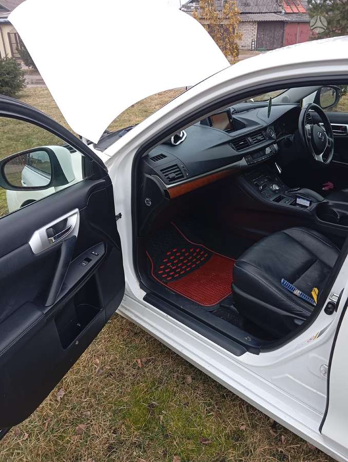Lexus CT 200h elektros sistemos dalys