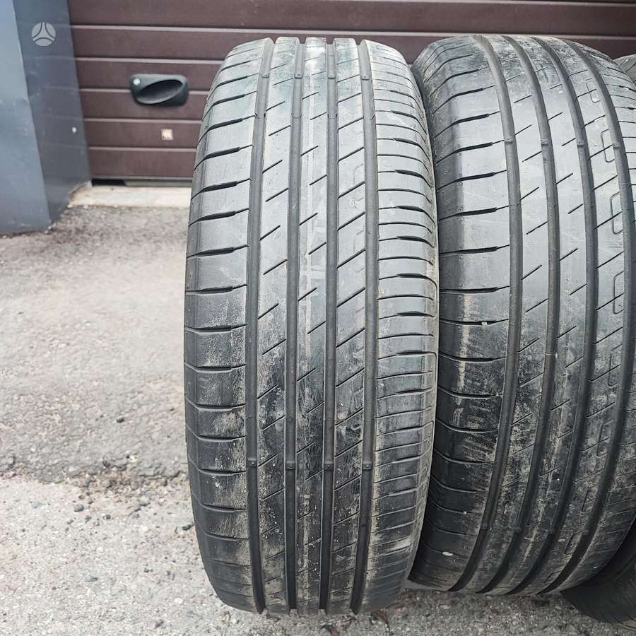 Goodyear Effecient grip performance, летние 215/60 R17