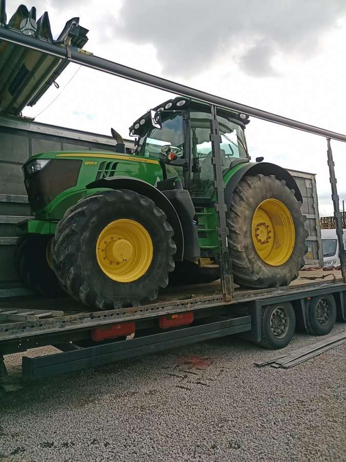John Deere John Deere, traktori