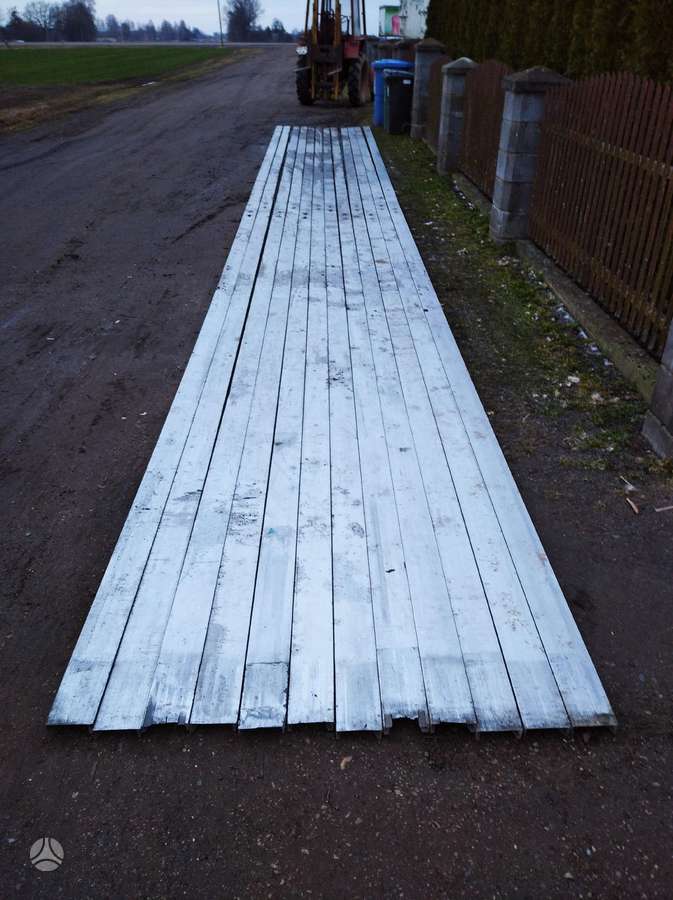 Stas ZS300, with moving floor