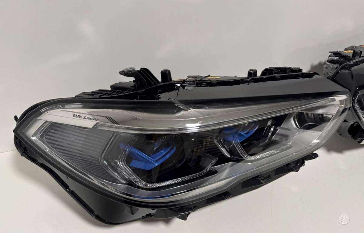 BMW X5 lights