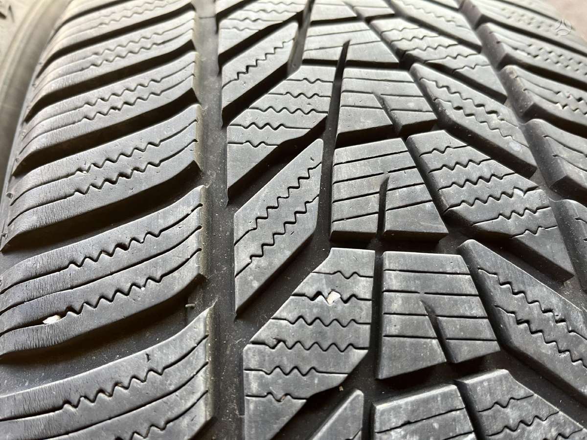 Hankook Winter i'CeptEvo3, winter 225/40 R19
