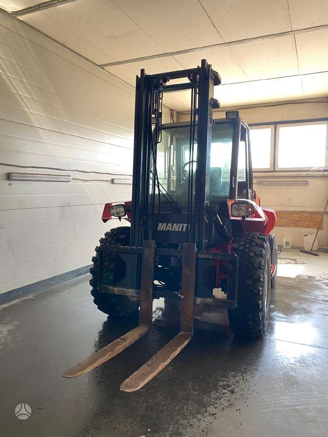 Manitou M30-2, storage and loading equipment rental