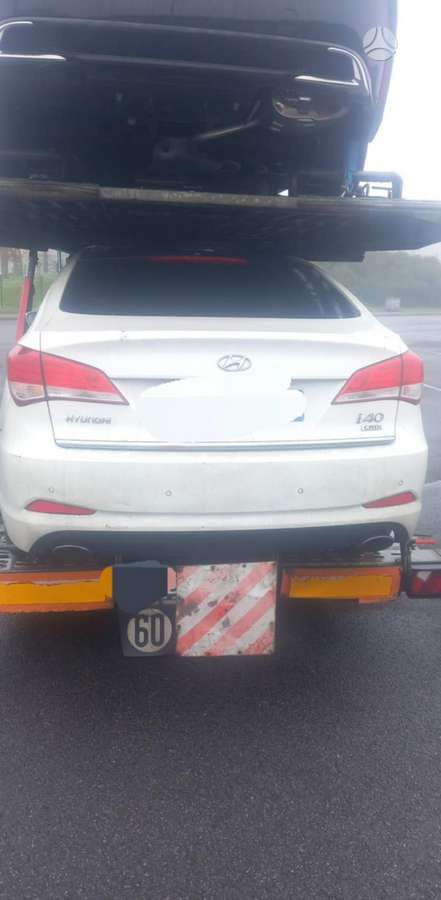 Hyundai i40 dalimis. Europa