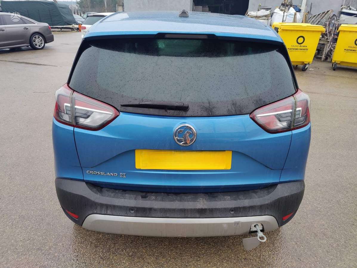 Opel Crossland X Spalva z22v