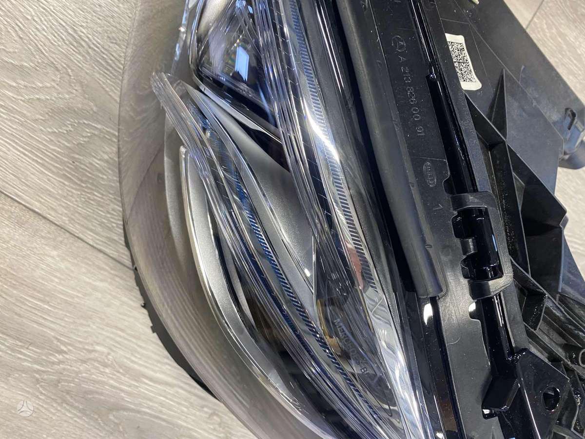 Mercedes-Benz E klasė фары