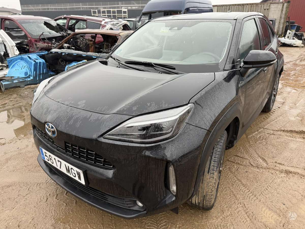 Toyota Yaris Cross dalimis