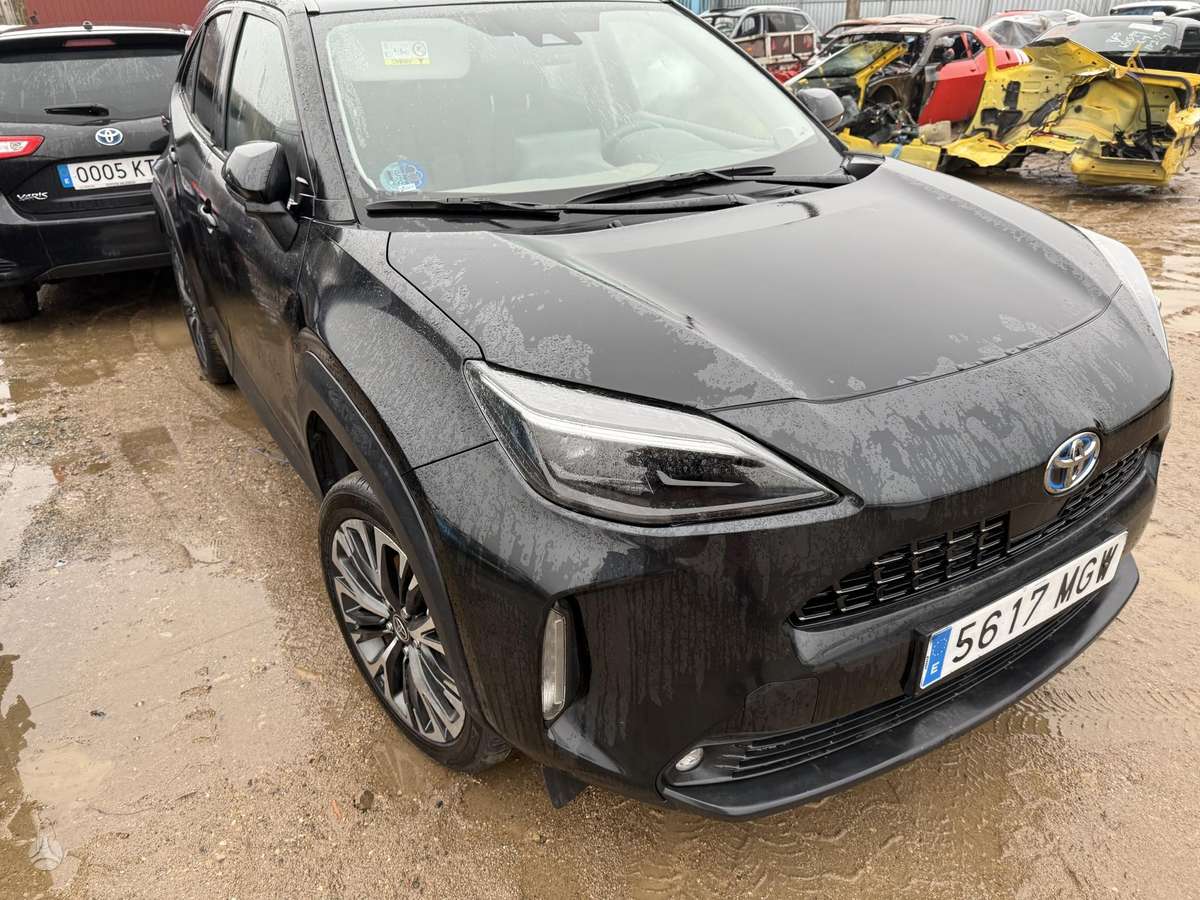 Toyota Yaris Cross dalimis