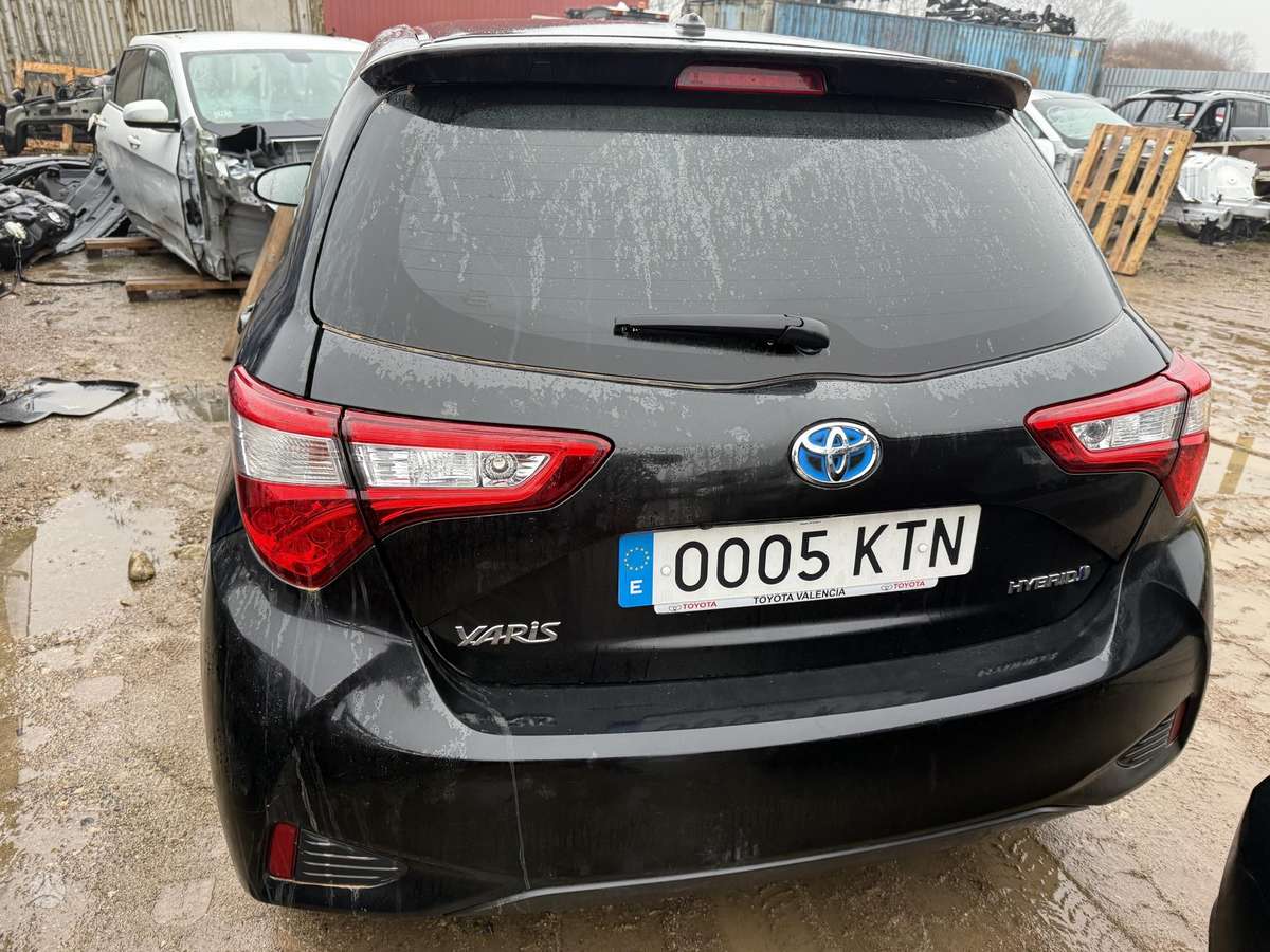 Toyota Yaris for parts
