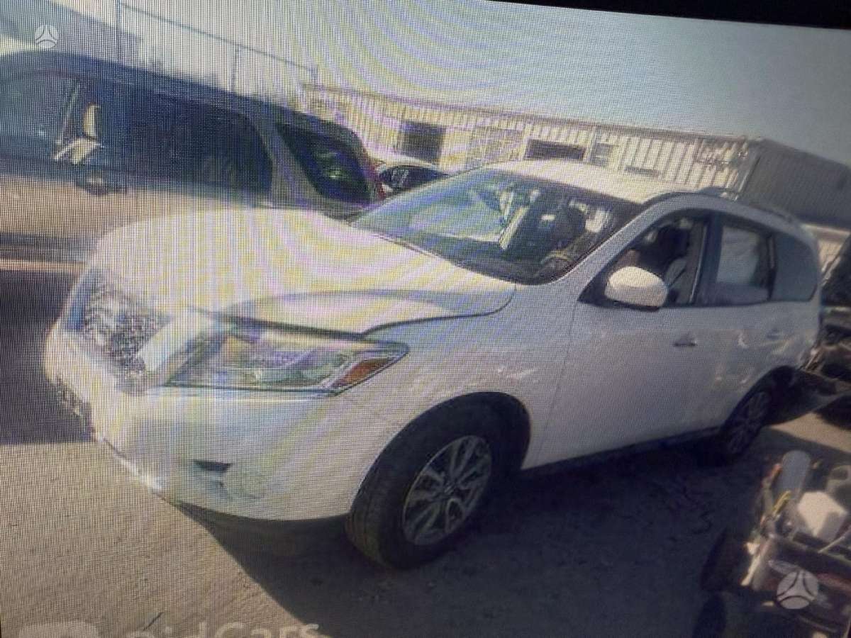 Nissan Pathfinder for parts