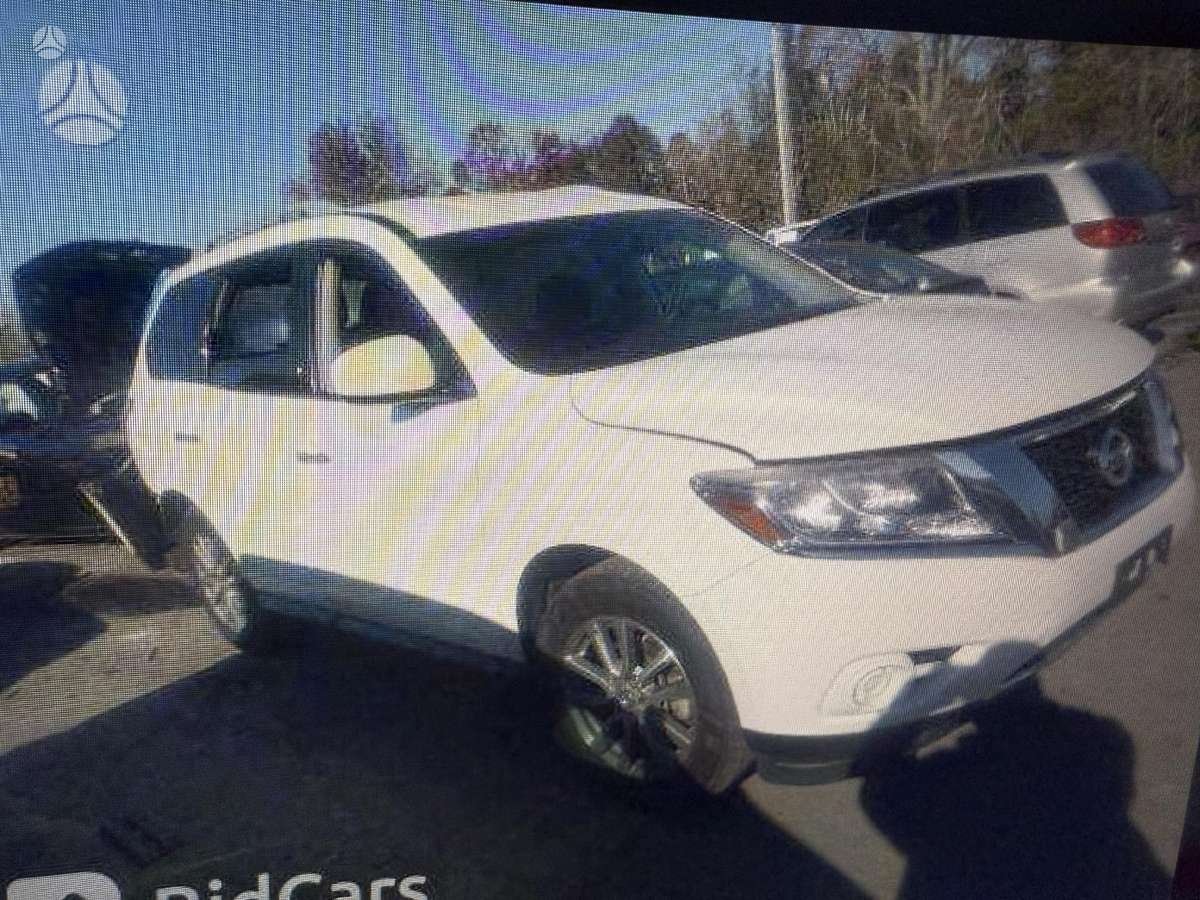 Nissan Pathfinder for parts