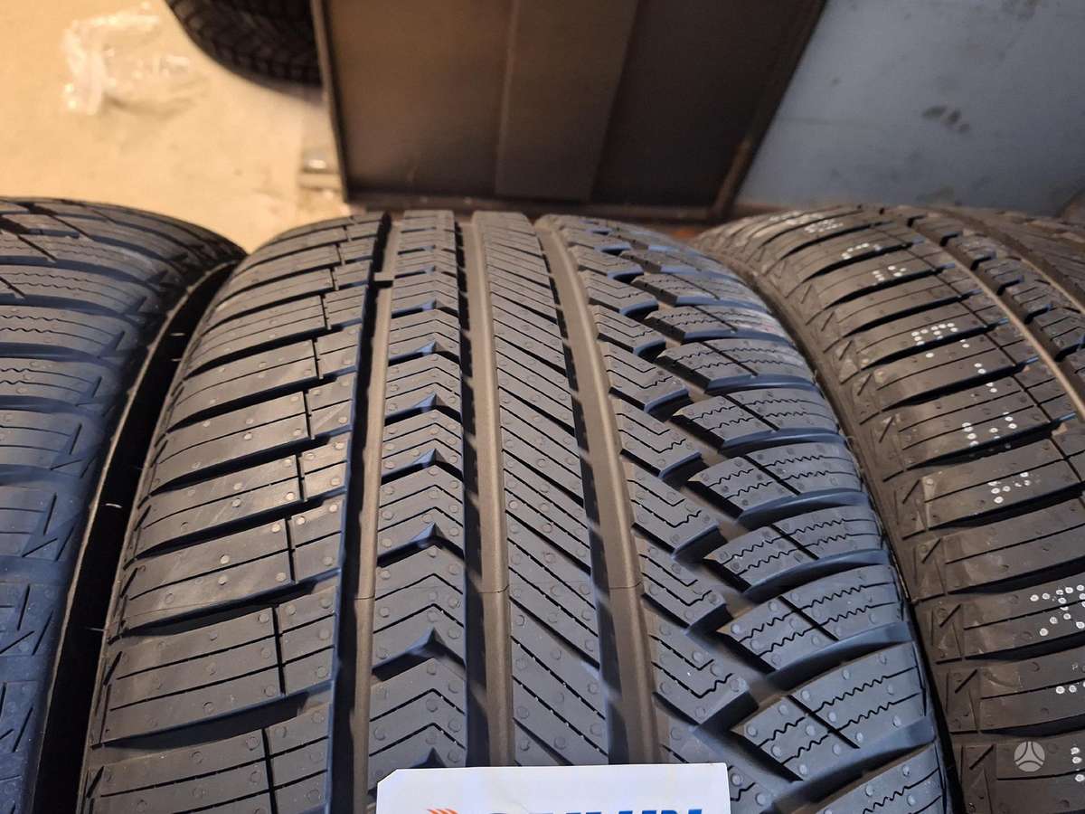 Sailun, universalios 245/40 R18