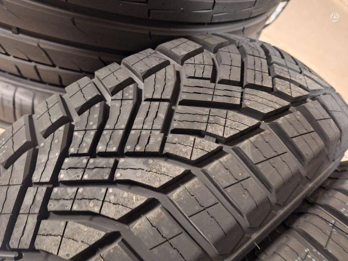 Sailun, universalios 225/70 R15