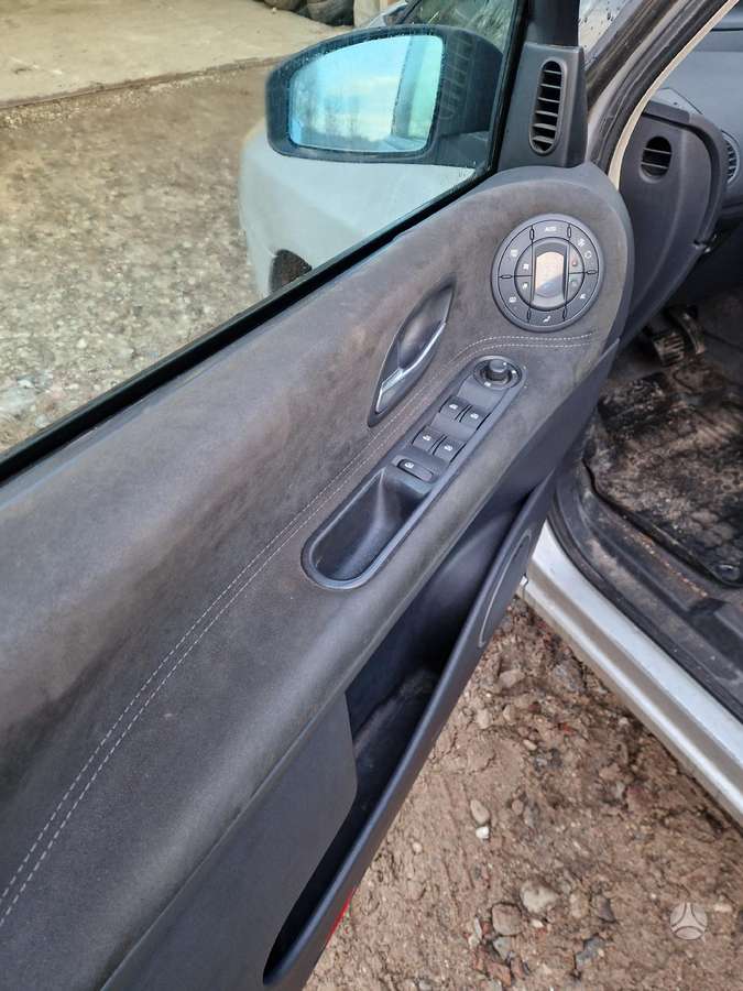 Renault Espace Dalis siunčiame