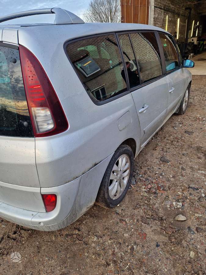 Renault Espace Dalis siunčiame