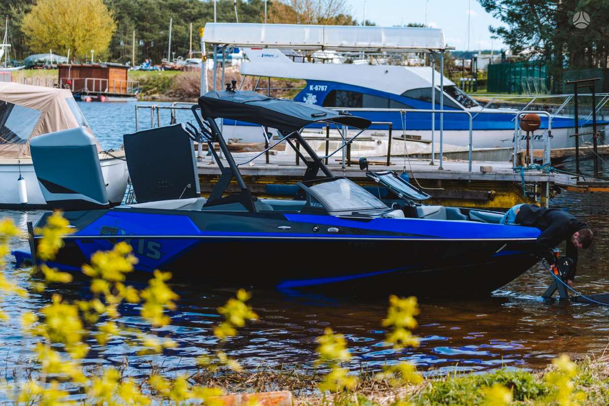 Axis T22, яхты / катера