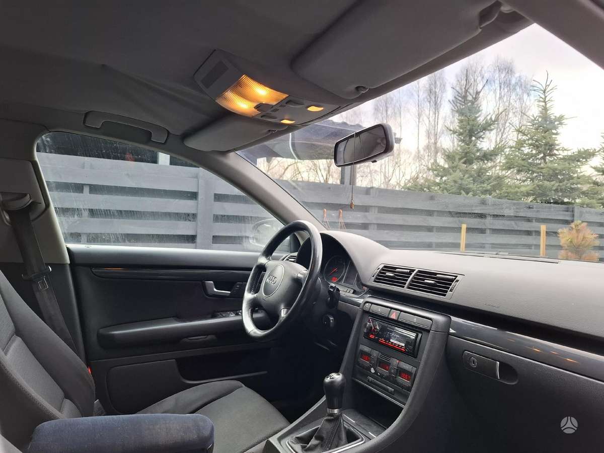 Audi A4, 1.9 l., Седан