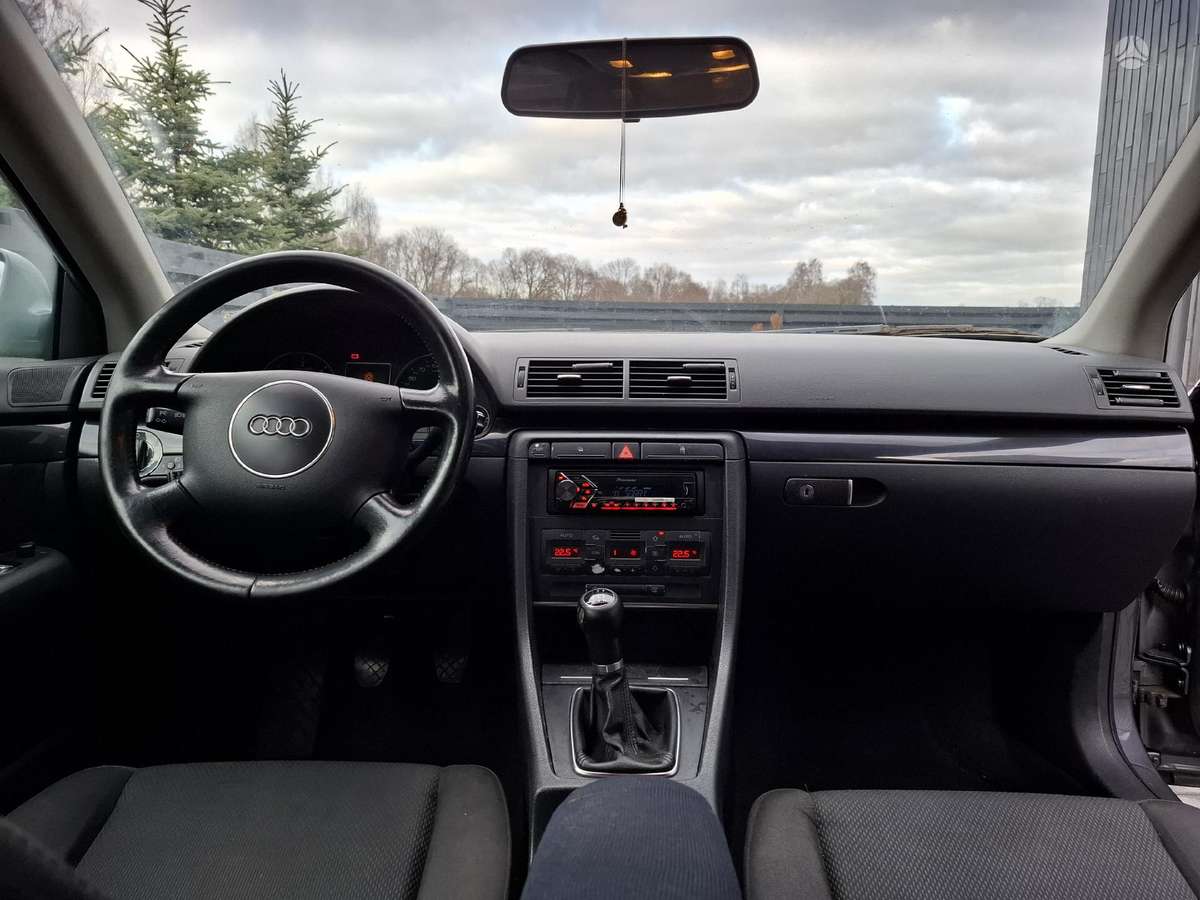 Audi A4, 1.9 l., sedanas