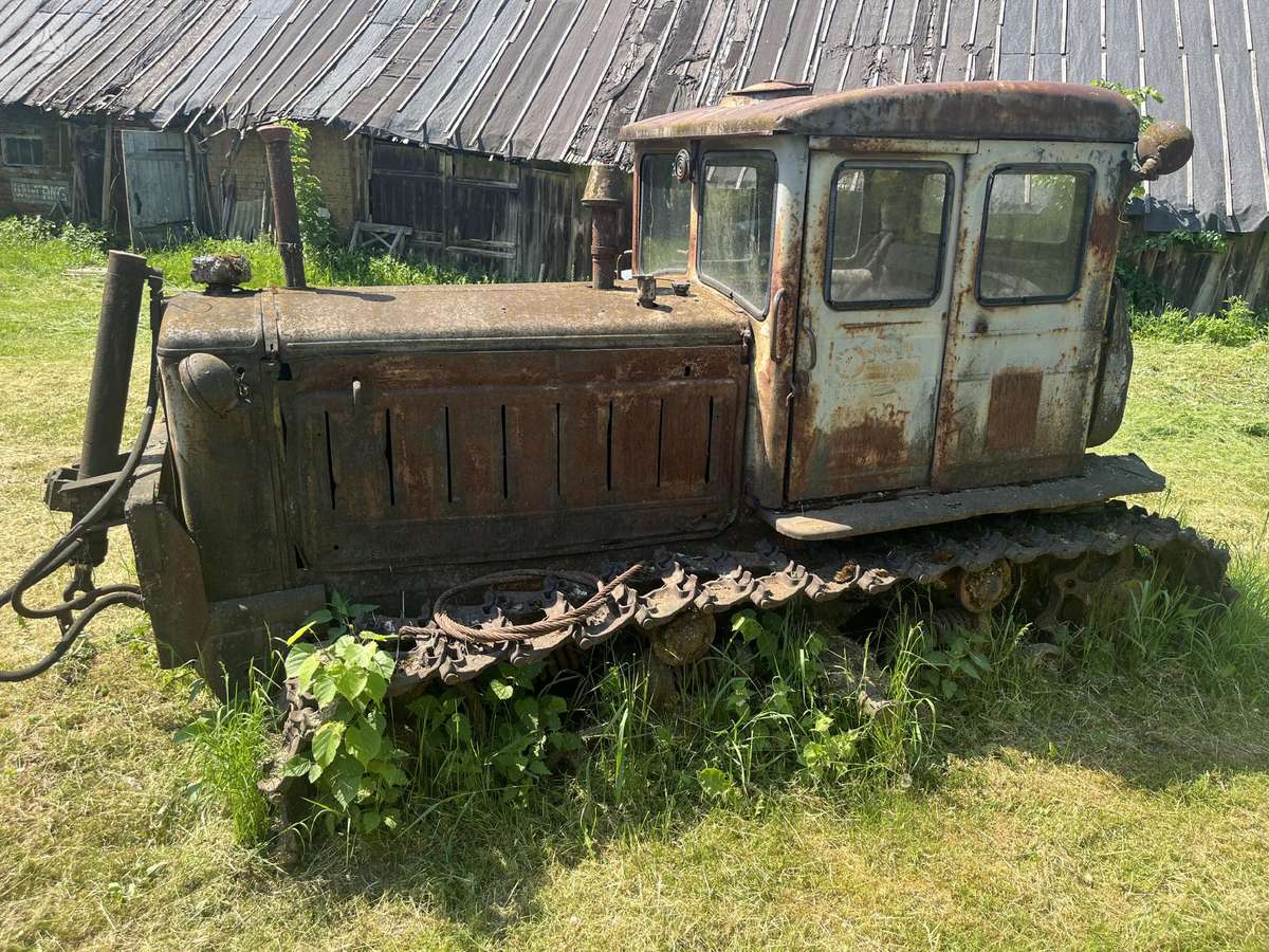 DT 74, tractors