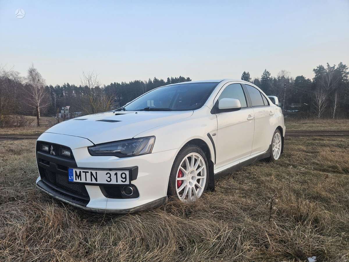 Mitsubishi Lancer Evolution, 2.0 l., sedanas