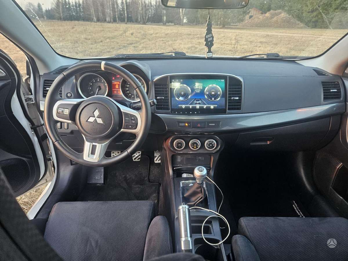 Mitsubishi Lancer Evolution, 2.0 l., sedanas