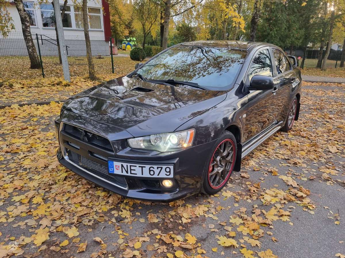 Mitsubishi Lancer Evolution, 2.0 l., sedanas