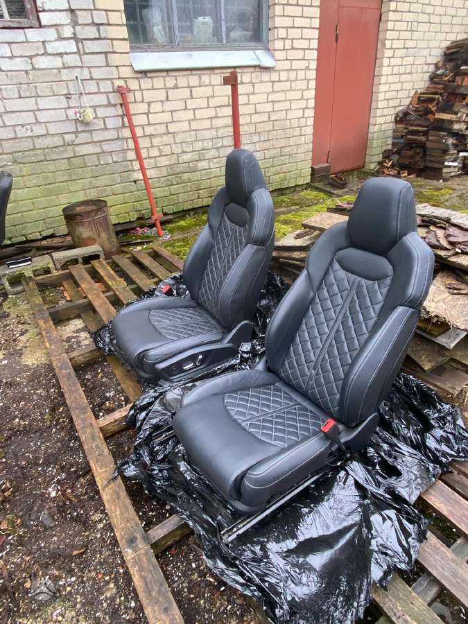 Audi Q8 сиденья